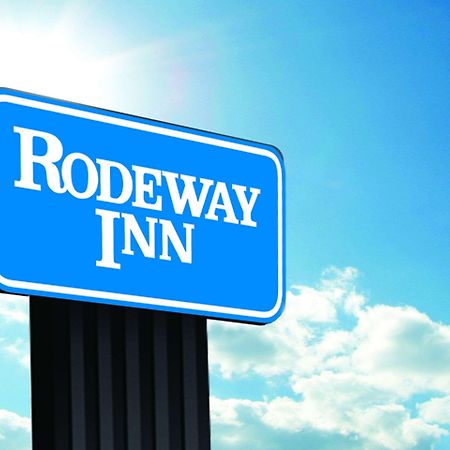 Rodeway Inn Pittsfield Exterior photo